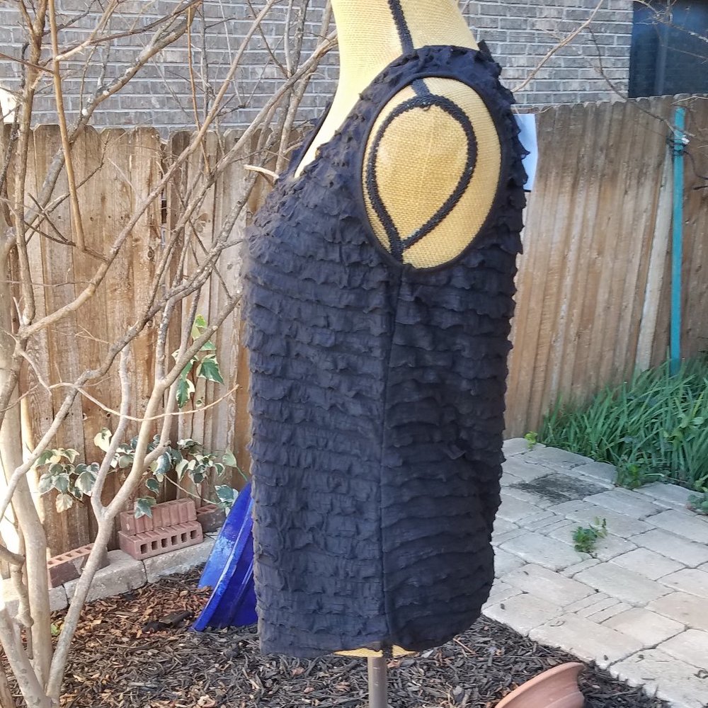 Black Ruffled Tank Top - Picture 4 of 9